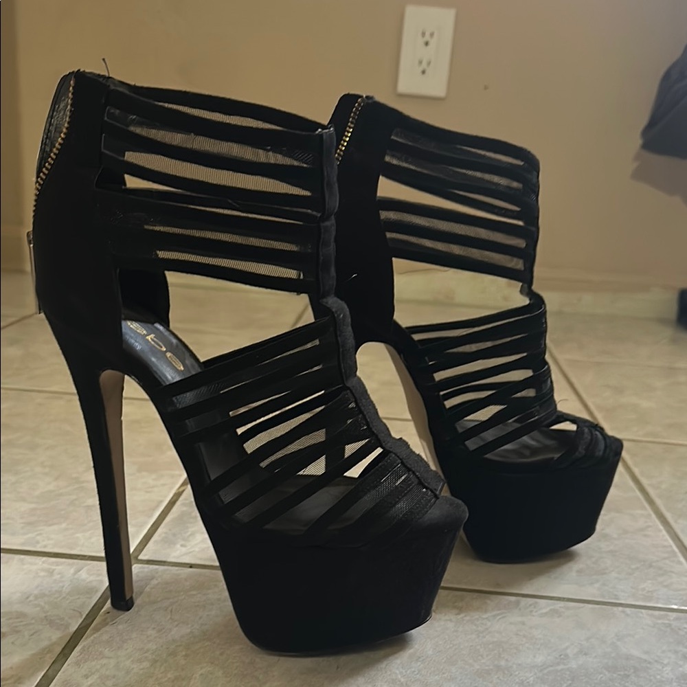 Elegant Black Strappy Heels